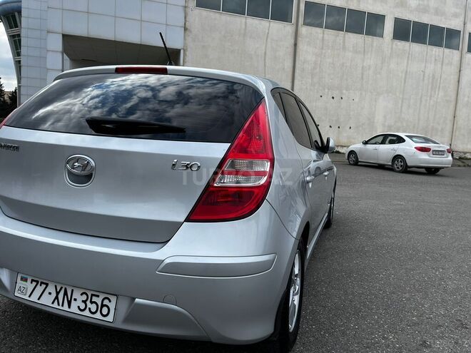 Hyundai i30 2011, 203,000 km - 1.4 l - Bakı
