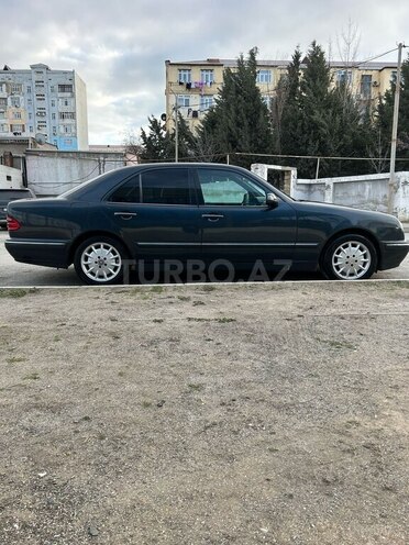Mercedes E 220 2000, 600,000 km - 2.2 l - Sumqayıt