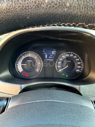 Hyundai Accent 2013, 210,000 km - 1.6 l - Bakı