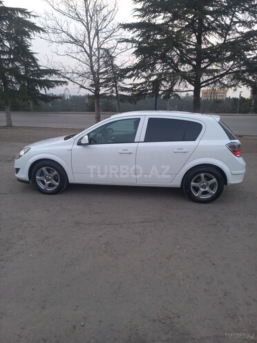Opel Astra 2009, 310,000 km - 1.6 l - Gəncə