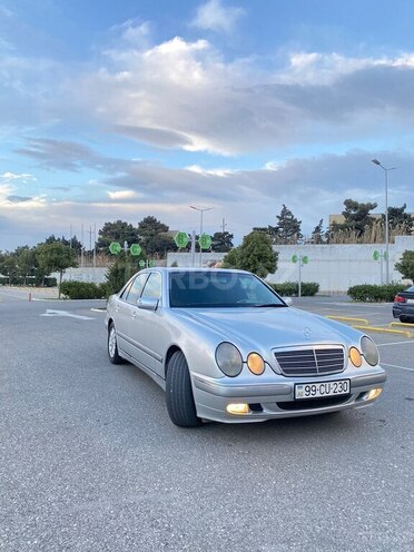 Mercedes E 220 2001, 363,000 km - 2.2 l - Bakı