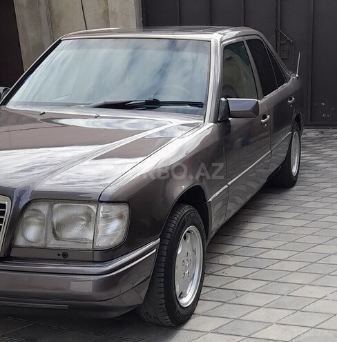 Mercedes E 280 1994, 424,000 km - 2.8 l - Bakı