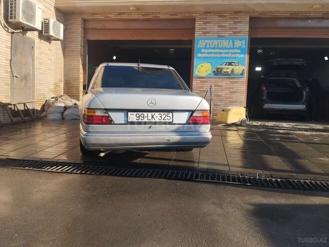 Mercedes E 230 1991, 437,000 km - 2.3 l - Sabirabad