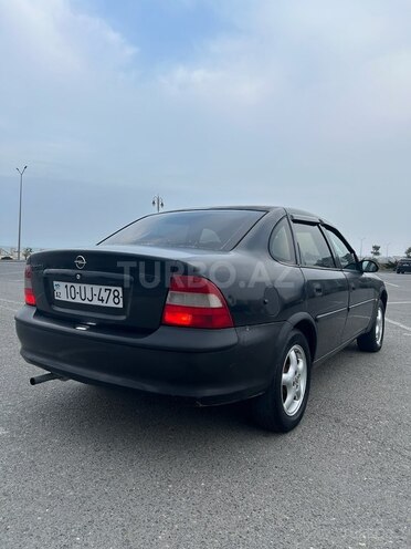 Opel Vectra 1997, 358,000 km - 1.6 l - Sumqayıt