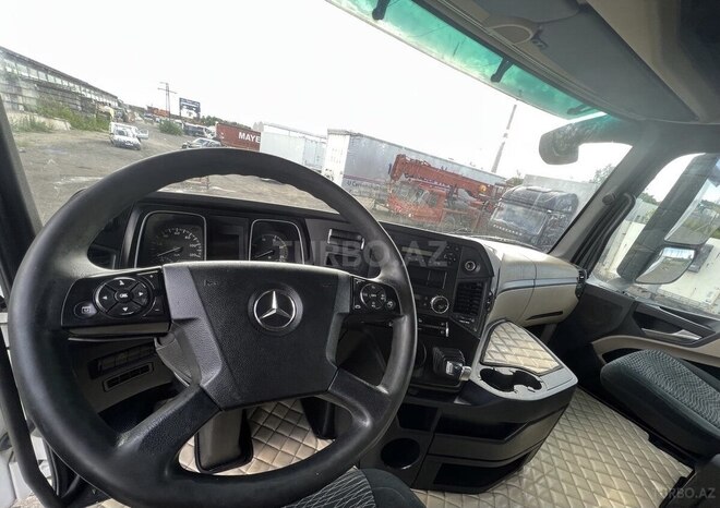 Mercedes Actros 1844 2012, 1,170,000 km - 13.0 l - Bakı
