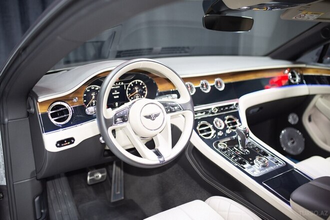 Bentley Continental 2018, 3,500 km - 6.0 l - Bakı