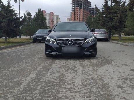 Mercedes E 220 2015