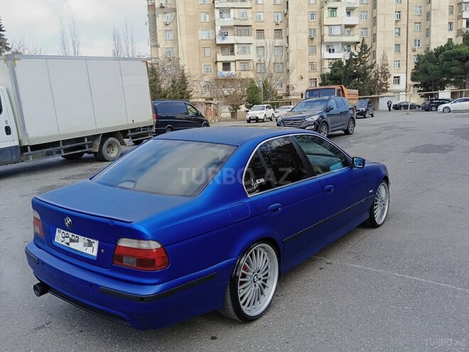 BMW 523 1999, 258,000 km - 2.5 l - Bakı