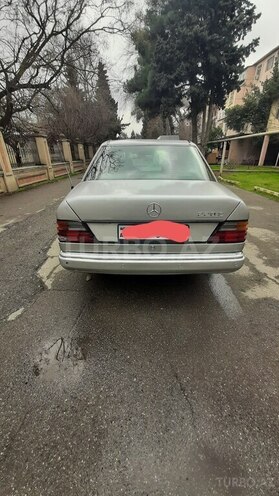 Mercedes E 220 1993, 458,632 km - 2.2 l - Bakı