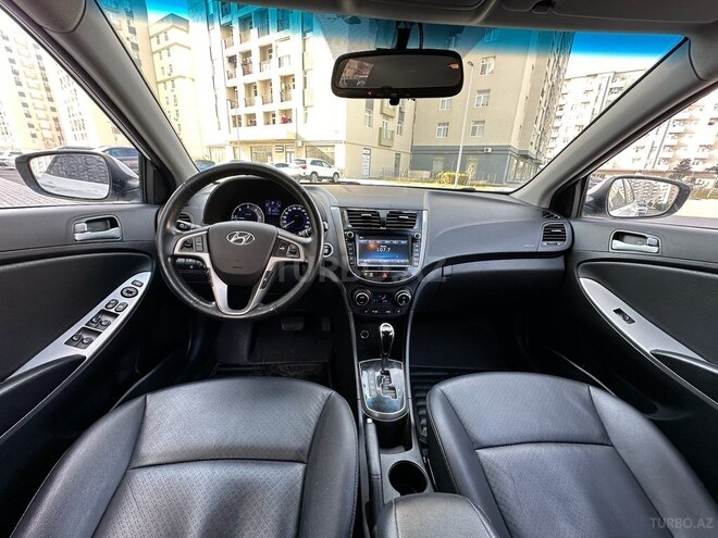 Hyundai Accent 2015, 210,000 km - 1.6 l - Bakı