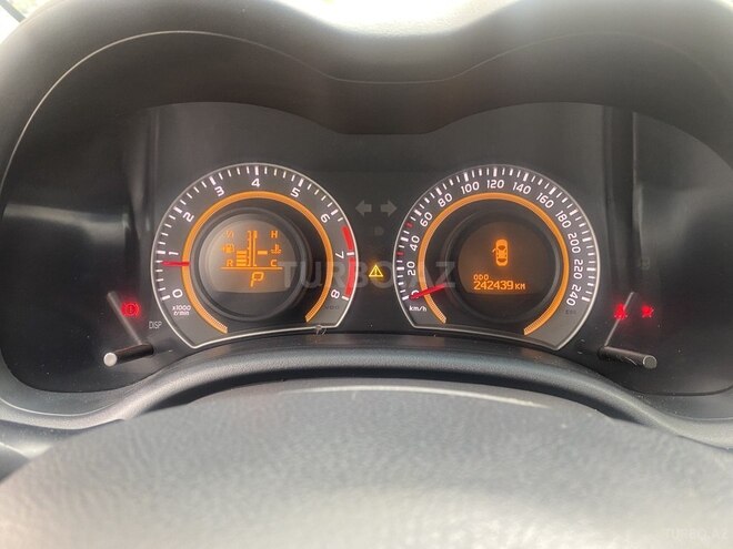 Toyota Corolla 2013, 243,000 km - 1.6 l - Bakı