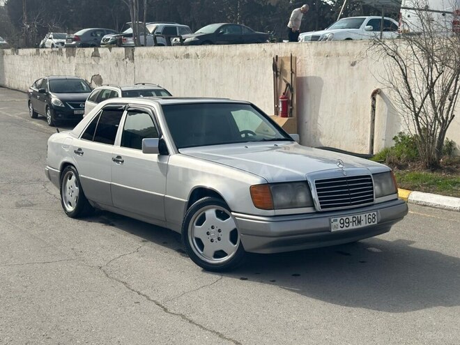 Mercedes E 250 1990, 314,210 km - 2.5 l - Bakı