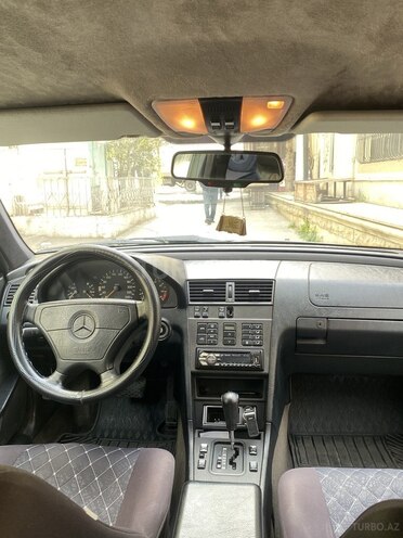 Mercedes C 180 1995, 421,000 km - 2.0 l - Bakı