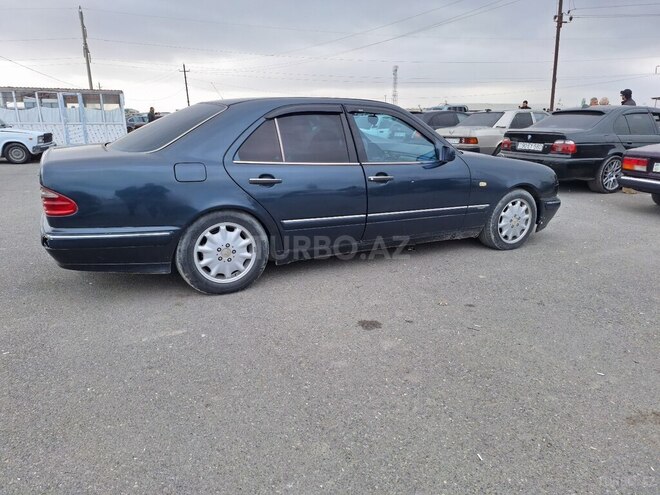 Mercedes E 230 1996, 271,544 km - 2.3 l - Bakı