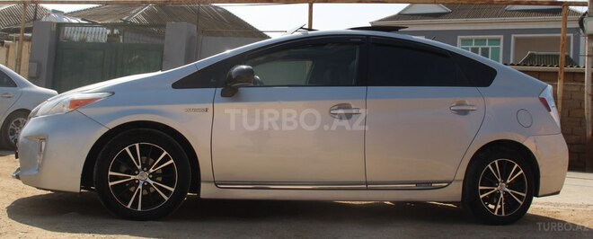 Toyota Prius 2013, 384,633 km - 1.8 l - Bakı