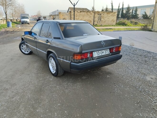 Mercedes 190 1990, 288,000 km - 2.6 l - Cəlilabad