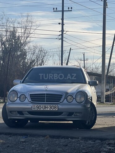 Mercedes E 220 2001, 300,000 km - 2.2 l - Bərdə