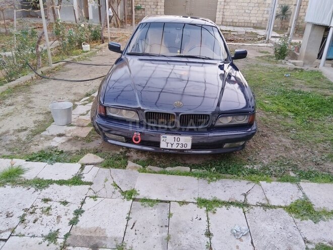 BMW 730 1995, 300,000 km - 3.0 l - Mingəçevir