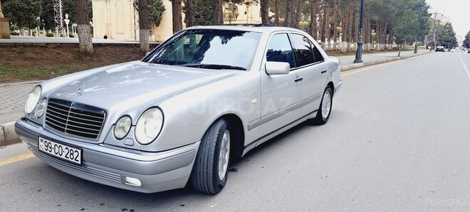 Mercedes E 200 1998, 454,321 km - 2.0 l - Bakı