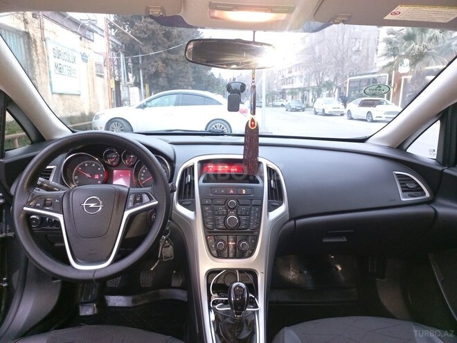 Opel Astra 2011, 188,100 km - 1.3 l - Bakı