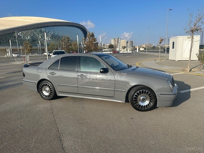 Mercedes E 320 2000, 258,000 km - 3.2 l - Bakı