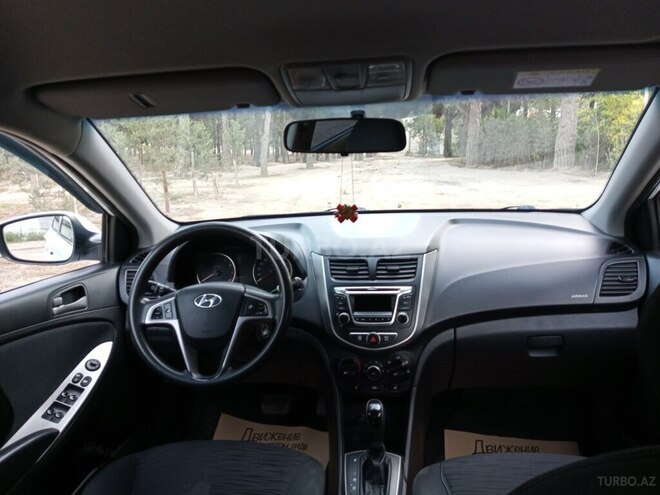 Hyundai Accent 2015, 172,500 km - 1.6 l - Bakı