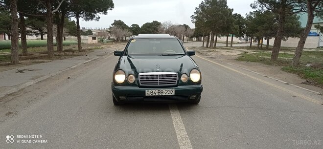 Mercedes E 320 1998, 241,356 km - 3.2 l - Sumqayıt