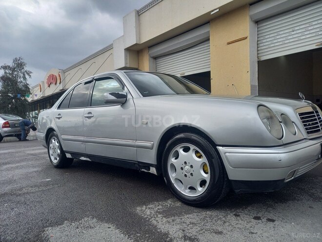 Mercedes E 240 1999, 346,000 km - 2.4 l - Göyçay