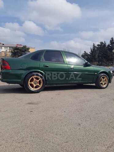 Opel Vectra 1996, 250,000 km - 1.6 l - Sumqayıt