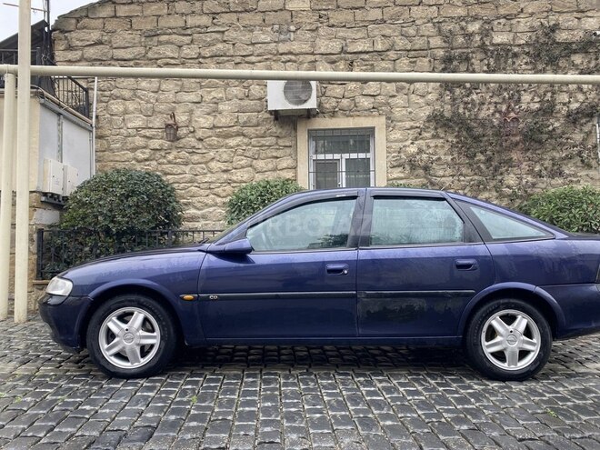 Opel Vectra 1996, 375,000 km - 2.0 l - Bakı