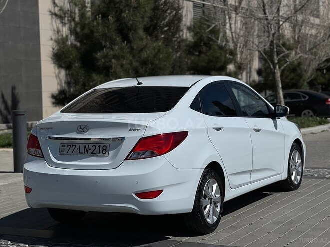 Hyundai Accent 2015, 157,000 km - 1.6 l - Bakı