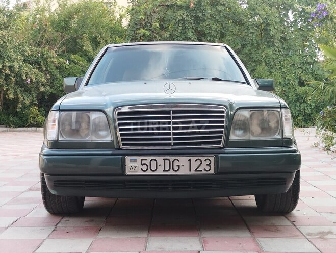 Mercedes E 220 1994, 280,000 km - 2.2 l - Bakı