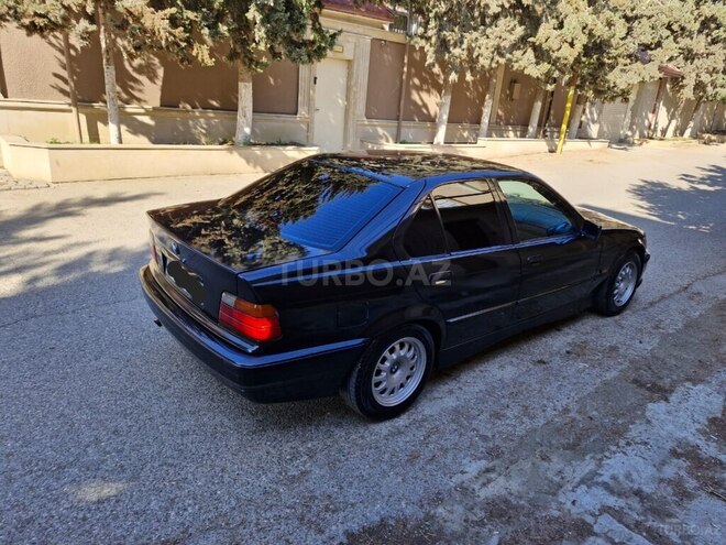 BMW 318 1995, 132,000 km - 1.8 l - Bakı