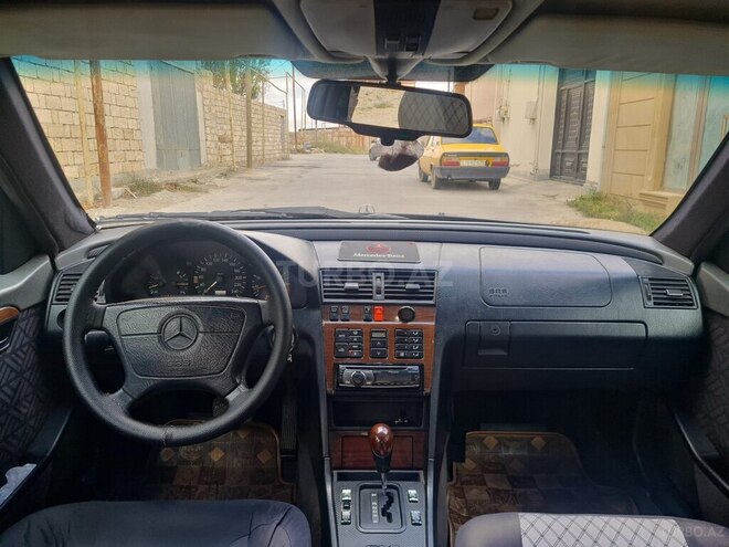 Mercedes C 220 1995, 276,840 km - 2.2 l - Bakı