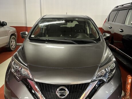 Nissan  2016