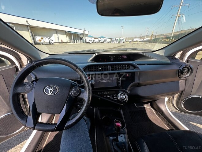 Toyota Prius 2015, 114,500 km - 1.5 l - Bakı