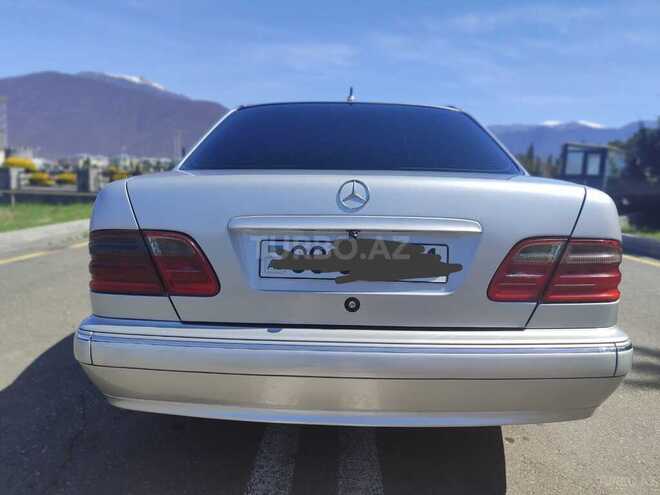 Mercedes E 270 1999, 422,000 km - 2.7 l - Bakı