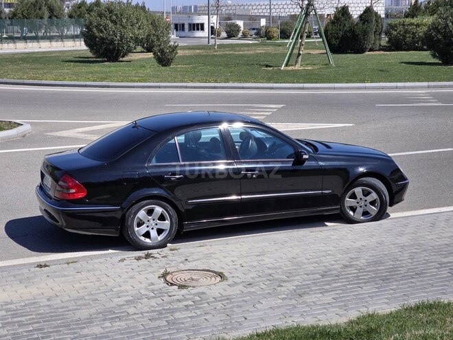 Mercedes E 270 2004, 387,000 km - 2.7 l - Bakı
