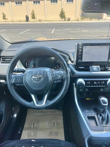Toyota RAV 4 2022, 16,000 km - 2.0 l - Bakı