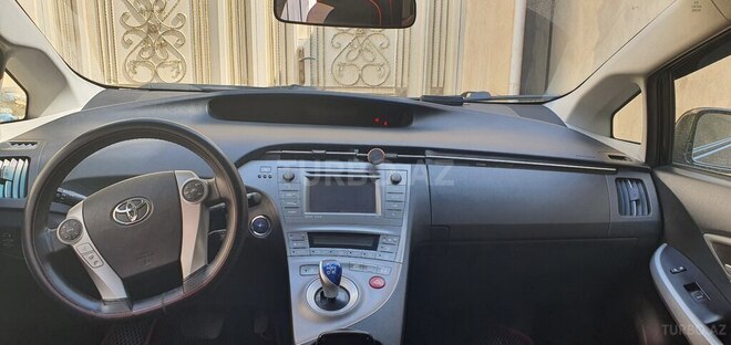 Toyota Prius 2013, 179,000 km - 1.8 l - Bakı