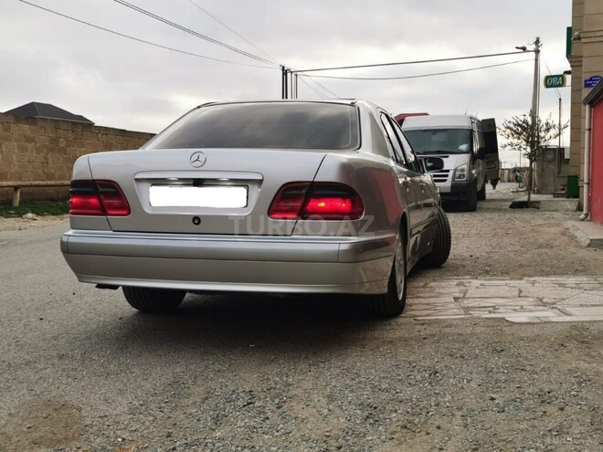 Mercedes E 270 2001, 309,358 km - 2.7 l - Sumqayıt