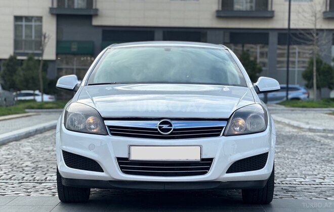 Opel Astra 2010, 240,000 km - 1.3 l - Bakı