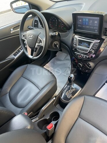 Hyundai Accent 2015, 120,000 km - 1.4 l - Bakı