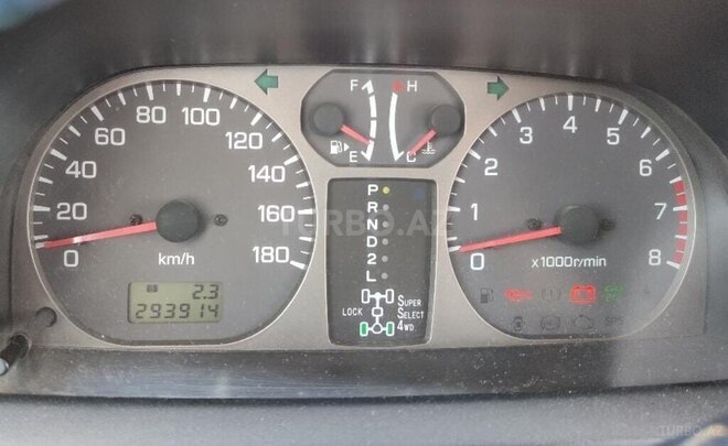 Mitsubishi Pajero io 1999, 293,000 km - 1.8 l - Bakı