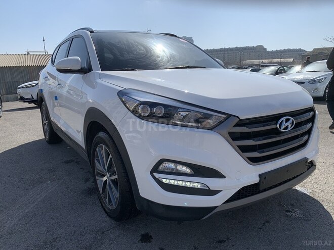 Hyundai Tucson 2015, 145,000 km - 2.0 l - Bakı