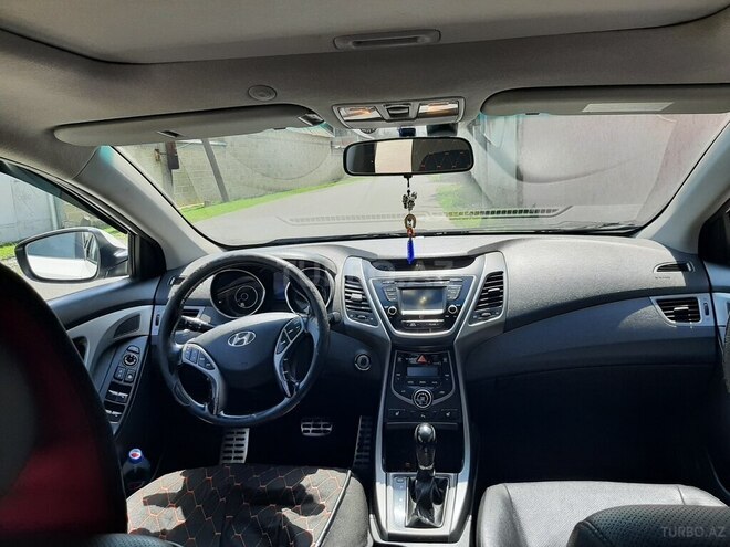 Hyundai Elantra 2014, 260,000 km - 1.8 l - Yevlax