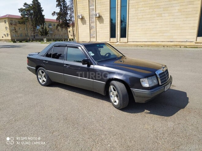 Mercedes E 250 1991, 600,000 km - 2.5 l - Bakı