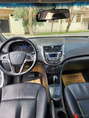 Hyundai Accent 2015, 168,100 km - 1.4 l - Bakı