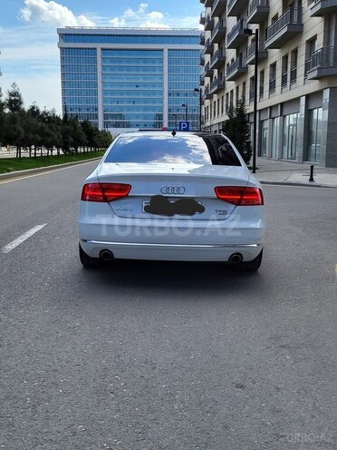 Audi A8 2013, 200,100 km - 4.0 l - Bakı