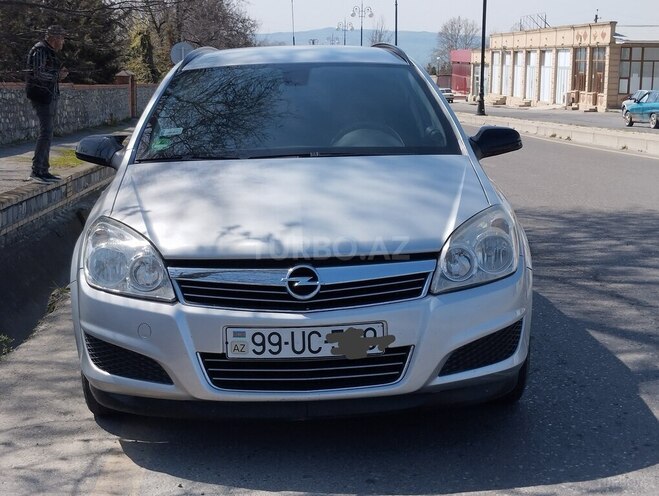 Opel Astra 2008, 235,500 km - 1.4 l - Şəki